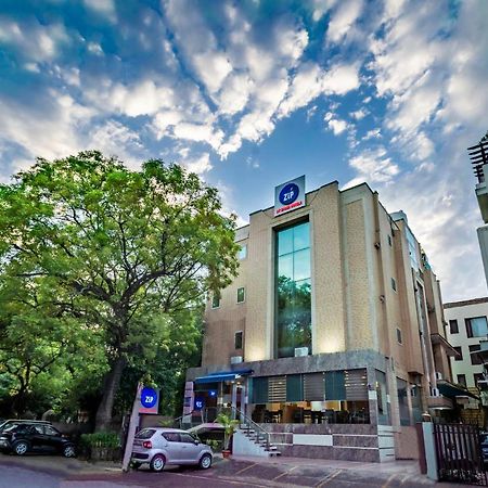 Zip By Spree Hotels Delhi Greater Kailash Nowe Delhi Zewnętrze zdjęcie