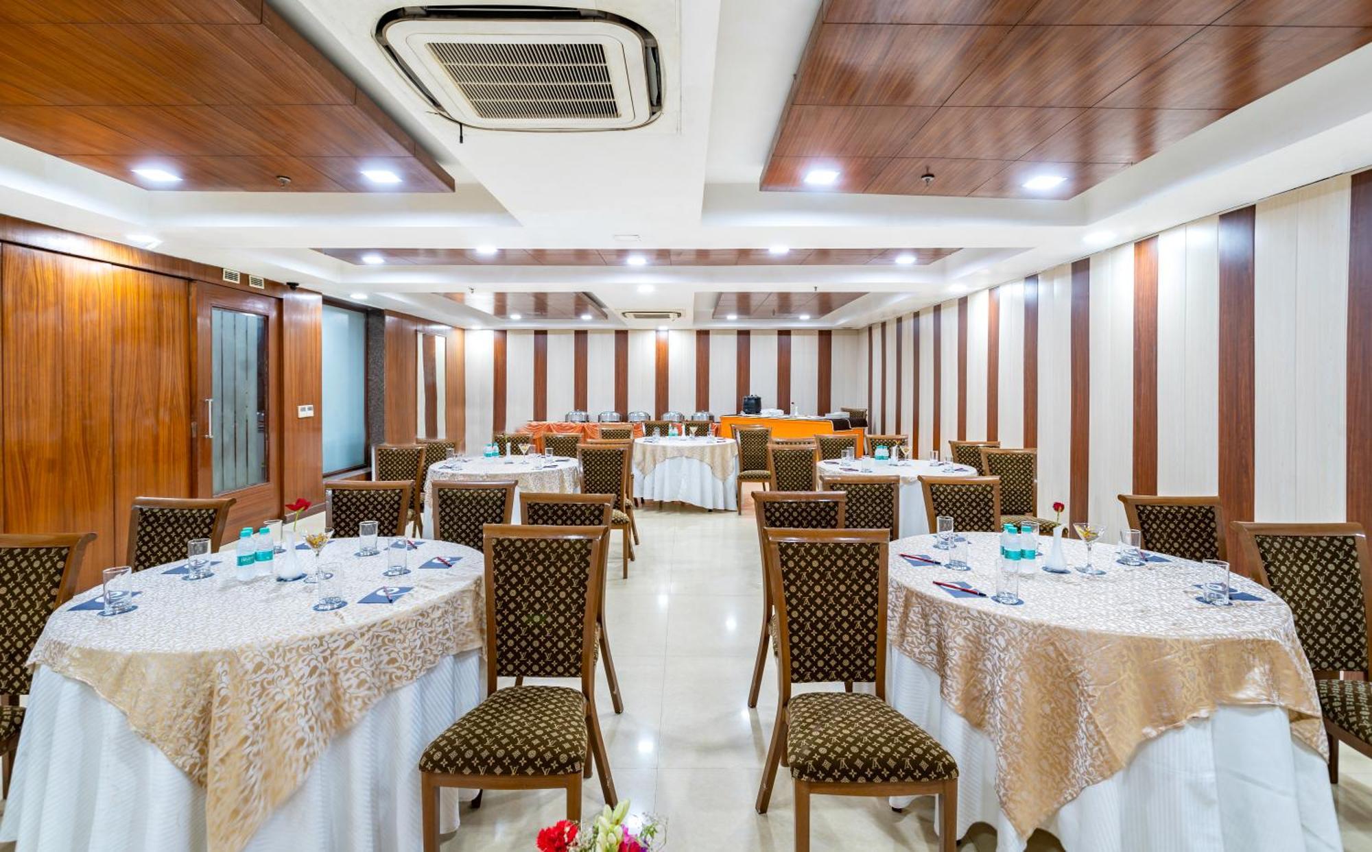 Zip By Spree Hotels Delhi Greater Kailash Nowe Delhi Zewnętrze zdjęcie